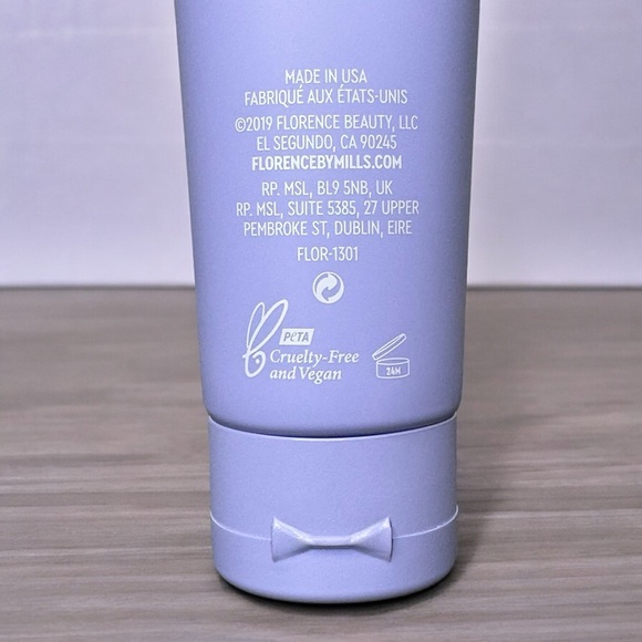 Florence by Mills Get That Grime Exfoliating Face Scrub - Picture 7 of 17